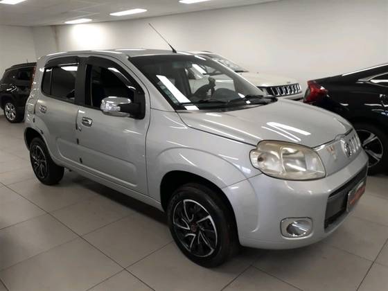 FIAT UNO 1.0 EVO VIVACE 8V FLEX 4P MANUAL